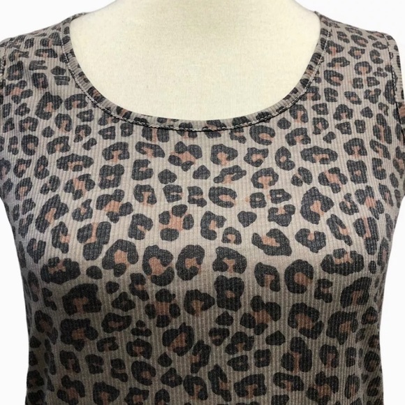 Entro Womens Leopard Print Sleeveless Knit Top - Picture 2 of 12